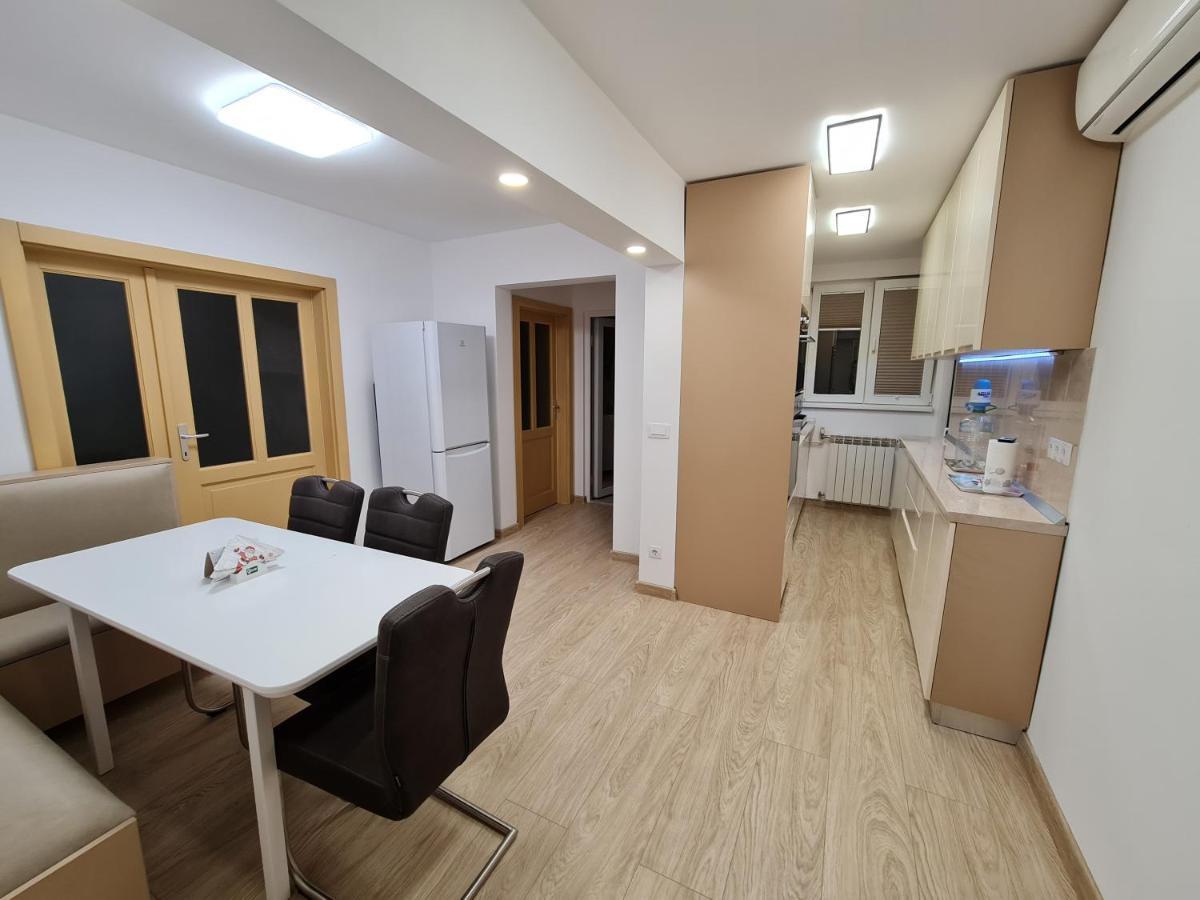 Luxury Panoramic Apartment ออราแด ภายนอก รูปภาพ